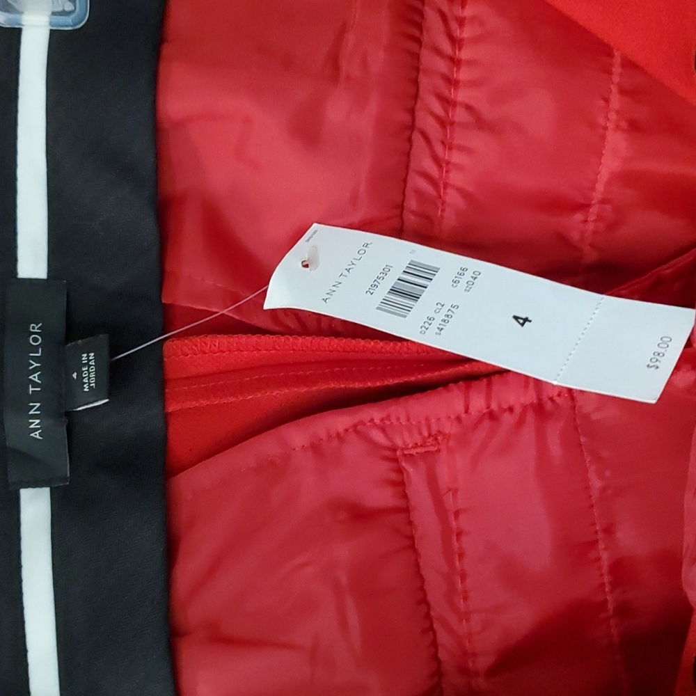 Red Coat 8P and Pants 4P - Picture 6 of 7